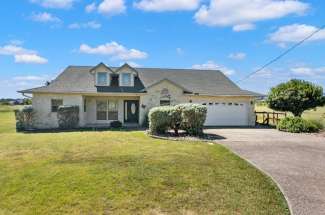 308 Wood View Circle – Bandera, TX